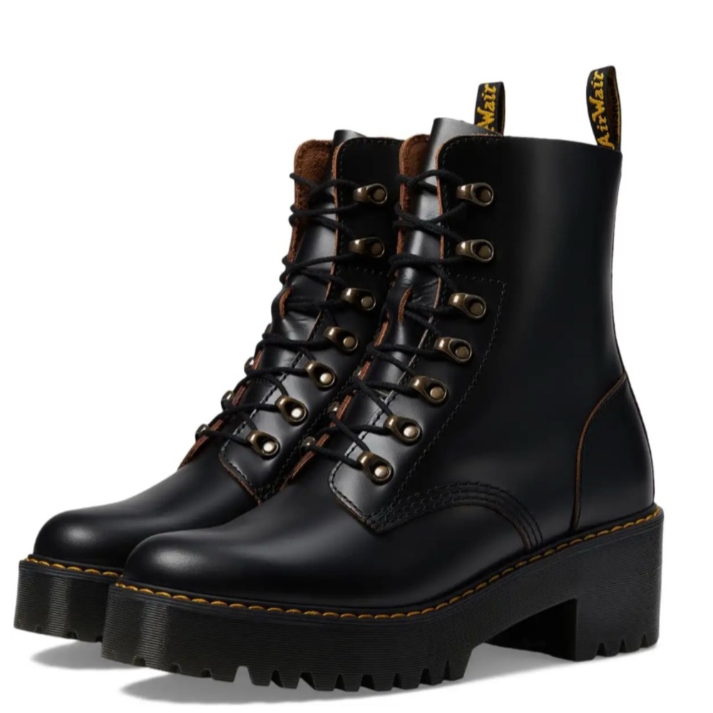 Dr. Martens Leona 7 Hook Boot black